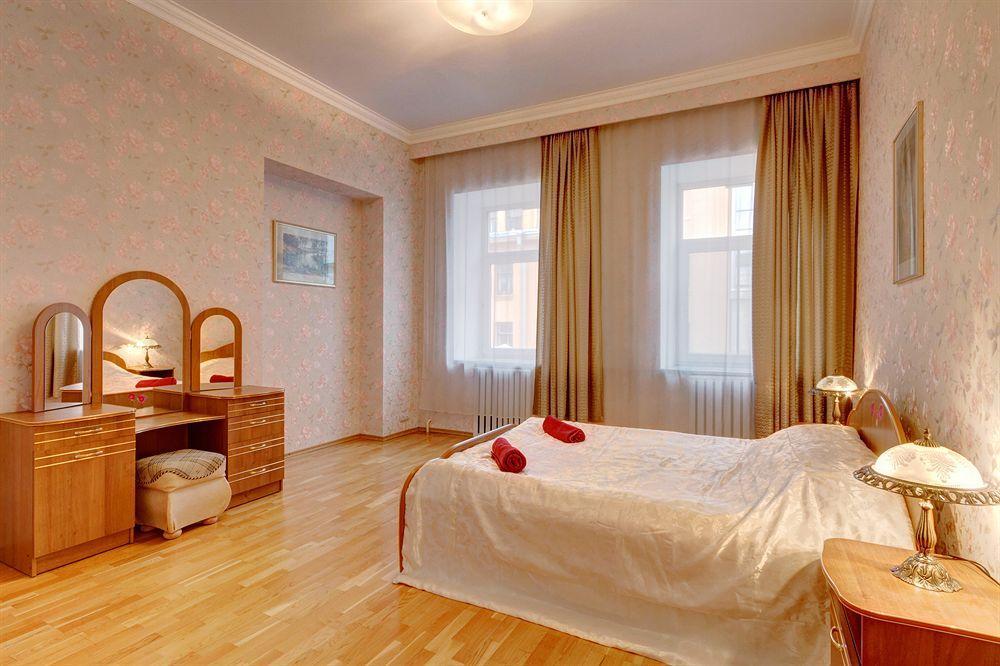 Stn Apartments By The Hermitage St Pétersbourg Extérieur photo